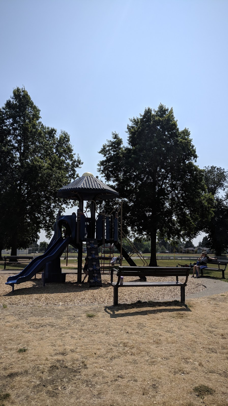 Memorial Park | 5010 47 Ave, Delta, BC V4K, Canada | Phone: (604) 946-3308