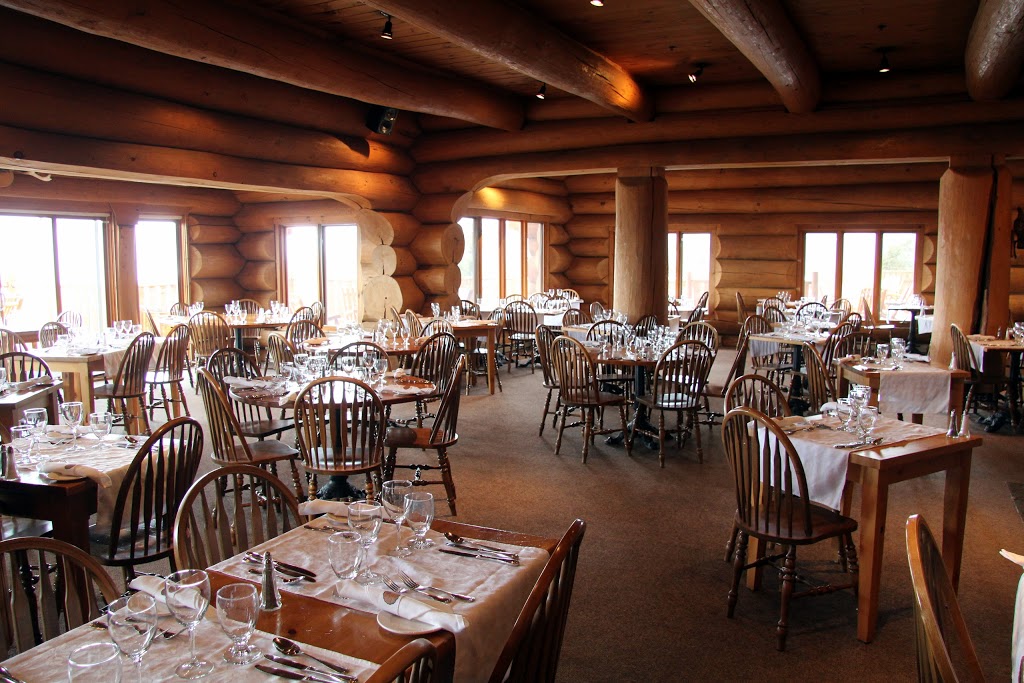 Hôtel Sacacomie | 4000 Chemin Yvon-Plante, Saint-Alexis-des-Monts, QC J0K 1V0, Canada | Phone: (819) 265-4444