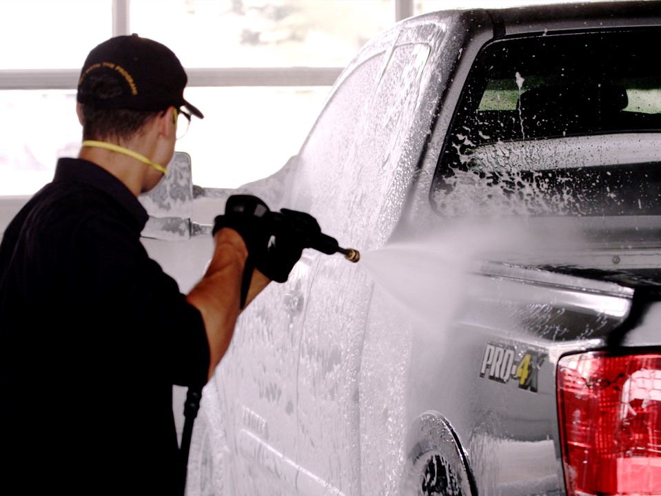 Santings O.K. Tire and Krown Centre | 3666 Walker Rd, Windsor, ON N8W 3S7, Canada | Phone: (519) 966-0422