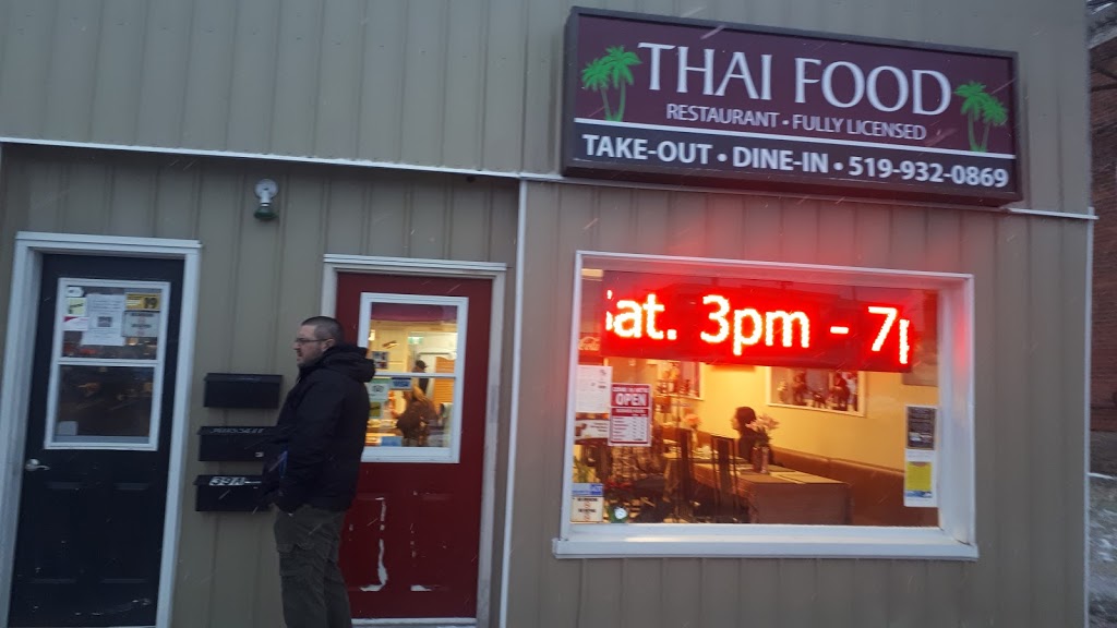 Thai Food | 39b King St, Aylmer, ON N5H 1Z9, Canada | Phone: (519) 932-0869
