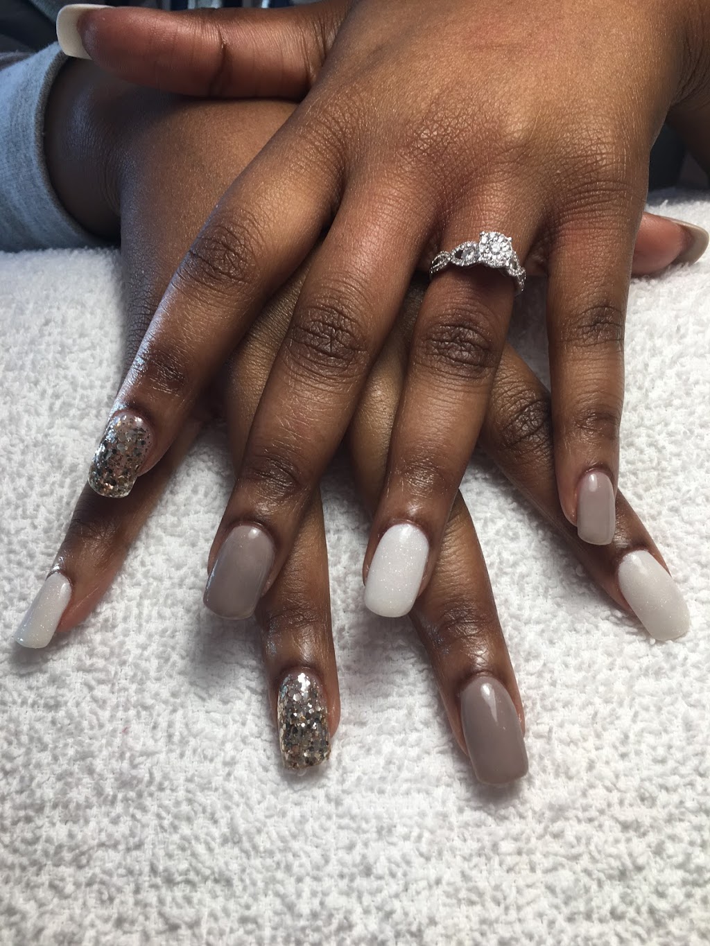 Centre de Beaute Jacqueline | 1414 Av Victoria, Greenfield Park, QC J4V 1M1, Canada | Phone: (450) 904-2277