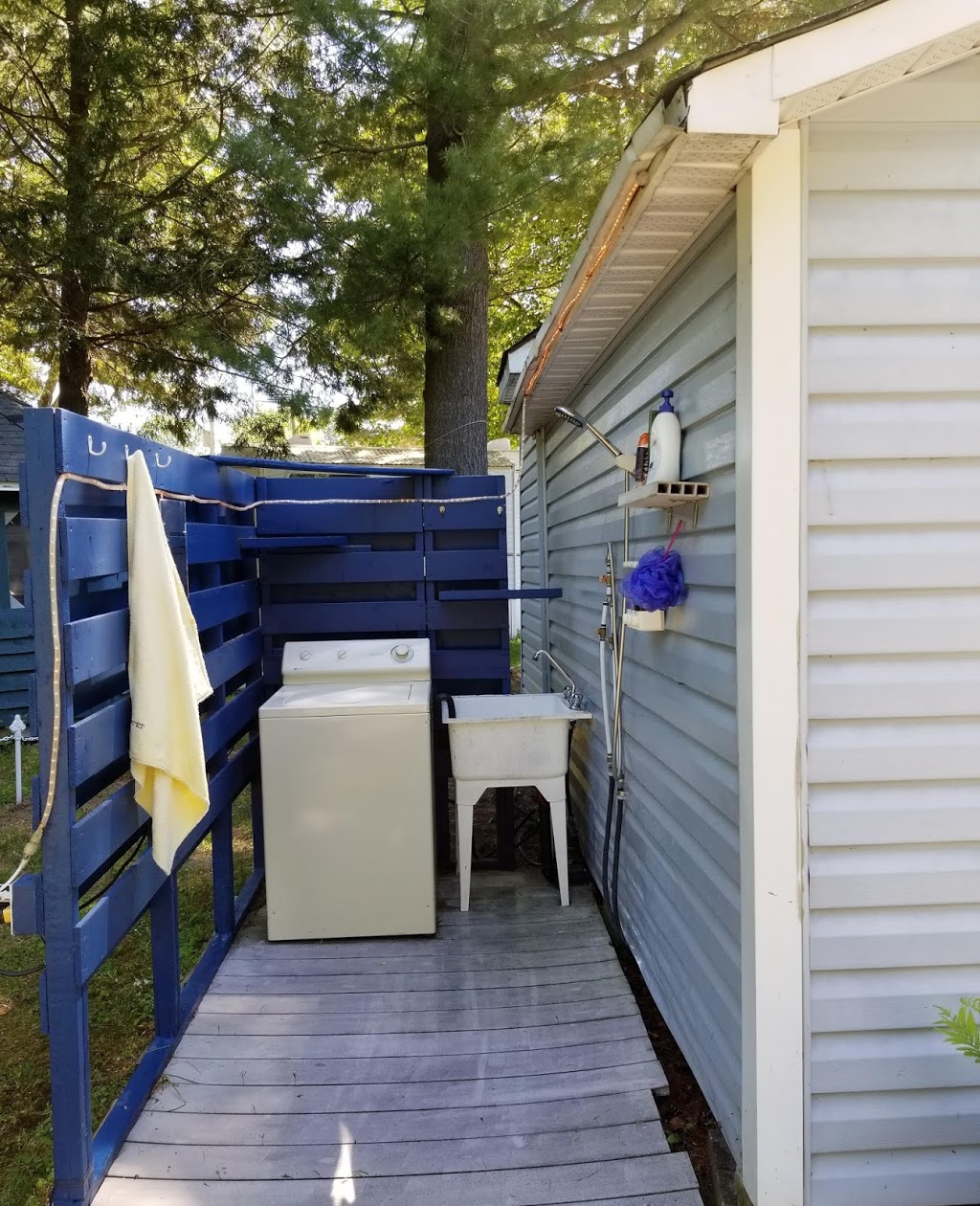 Domaine Naturiste Le Cypres | 708 Route de la Chute du Huit, Notre-Dame-de-Montauban, QC G0X 1W0, Canada | Phone: (418) 336-2573