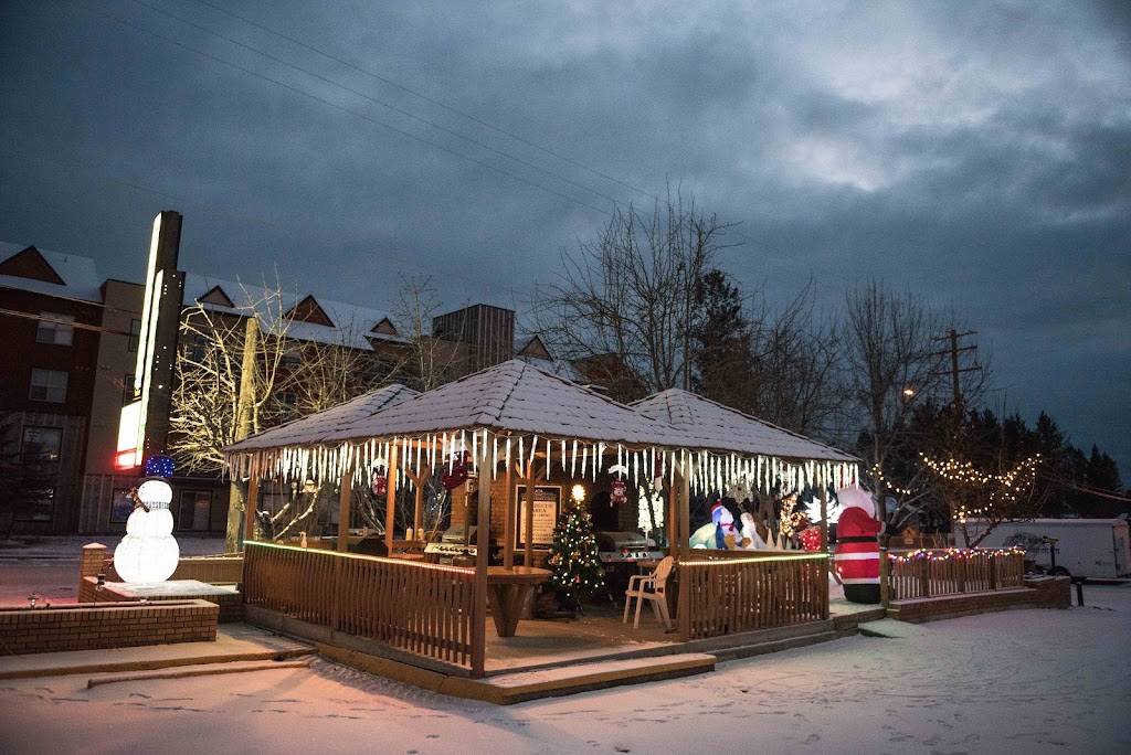 Radium Park Lodge | 4873 Stanley St, Radium Hot Springs, BC V0A 1M0, Canada | Phone: (250) 347-9582