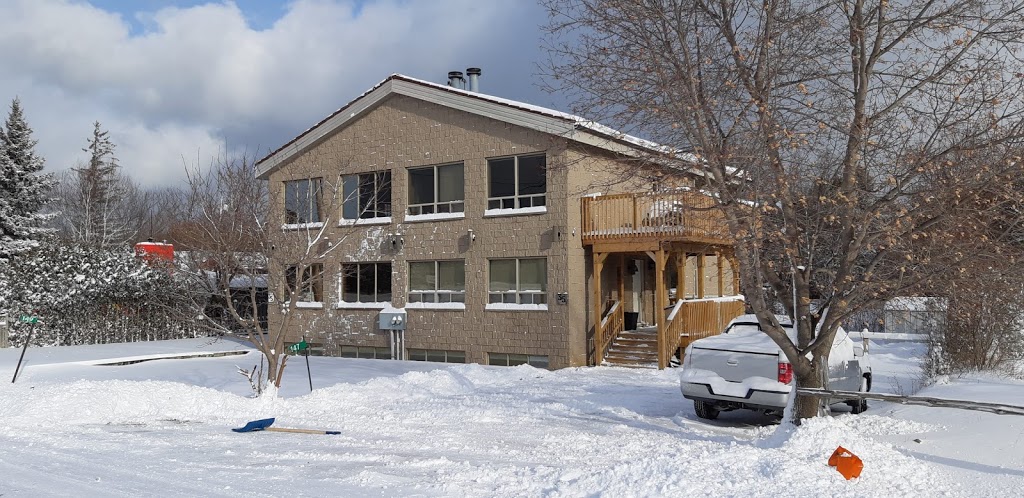 Vacation in Blue Mountain, Ontario | 147 Kandahar Ln, The Blue Mountains, ON L9Y 0N3, Canada | Phone: (416) 528-6697