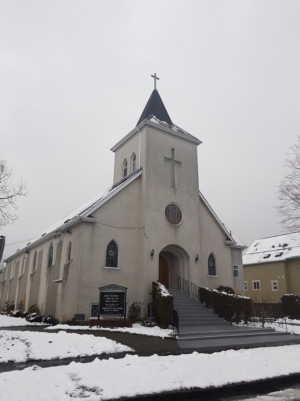 Martin Luther Church | 505 E 46th Ave, Vancouver, BC V5W 2A2, Canada | Phone: (604) 325-0550