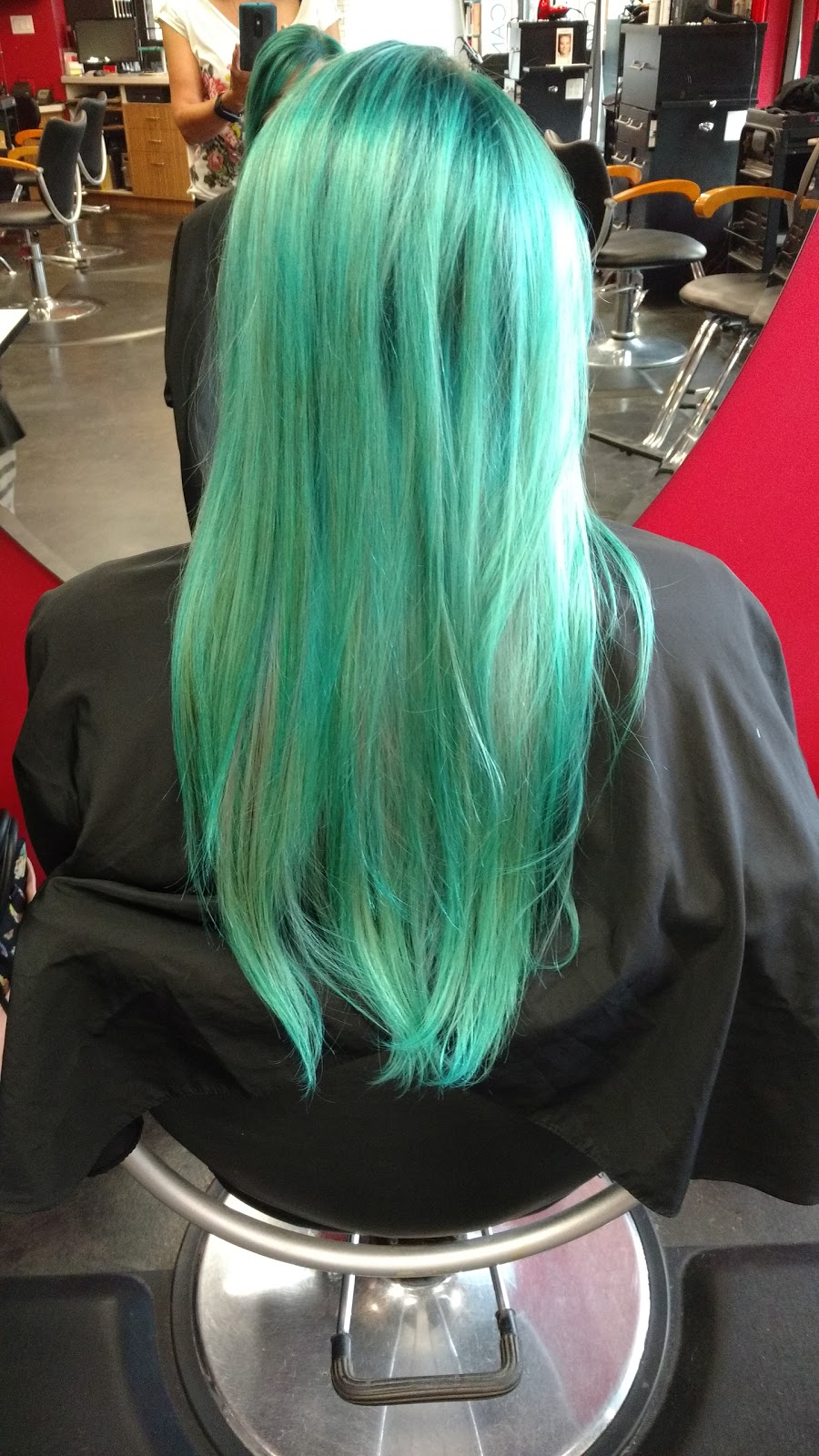 Salon Gloss Hair Design & Skin Care Studio Ltd 51 2773 Hwy