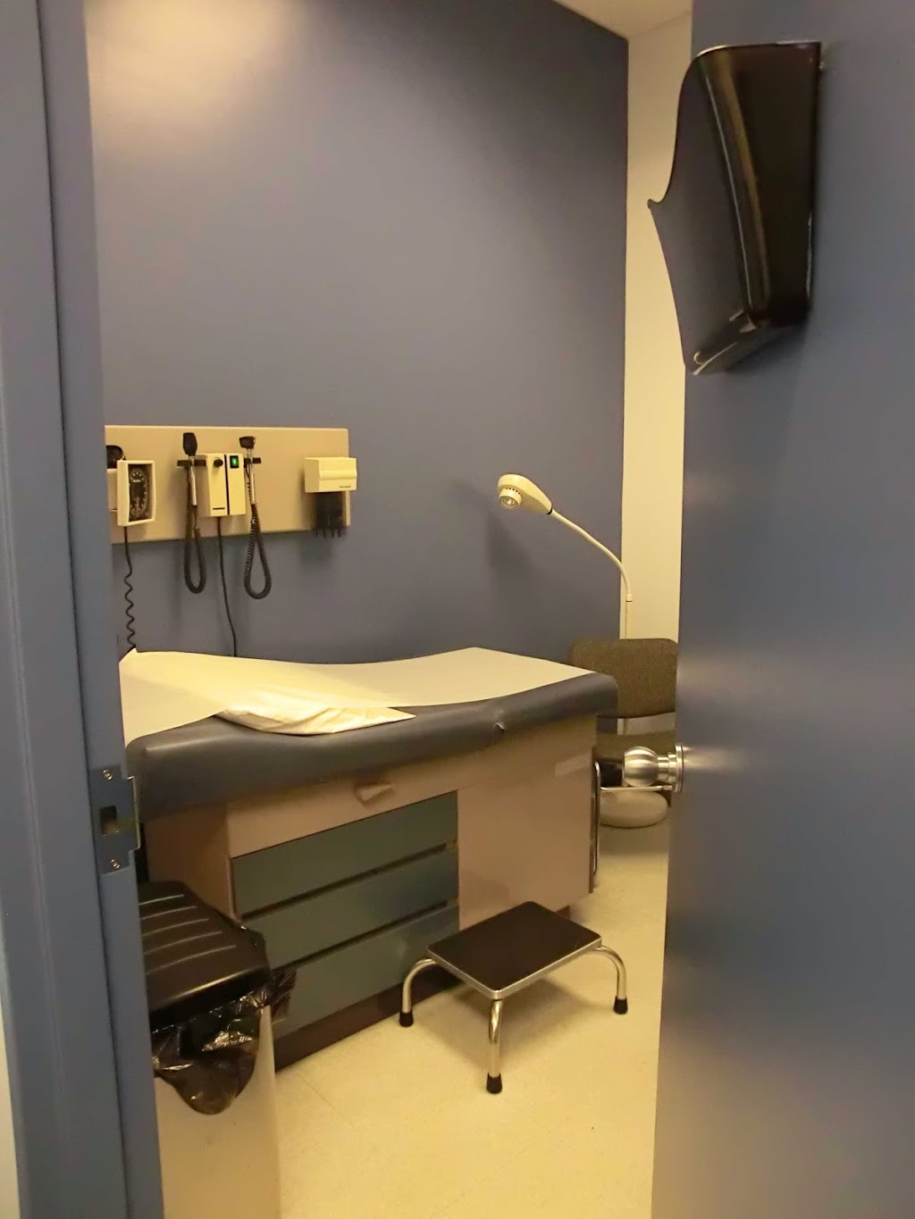Primacy - Walker Square Family Care Centre | 4371 Walker Rd, Windsor, ON N8W 3T6, Canada | Phone: (519) 254-6176