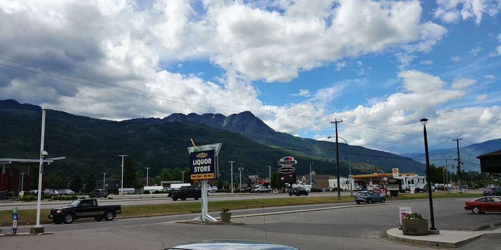 Petro-Canada | 915 Lakeshore Dr W, Salmon Arm, BC V1E 1E4, Canada | Phone: (250) 832-2744