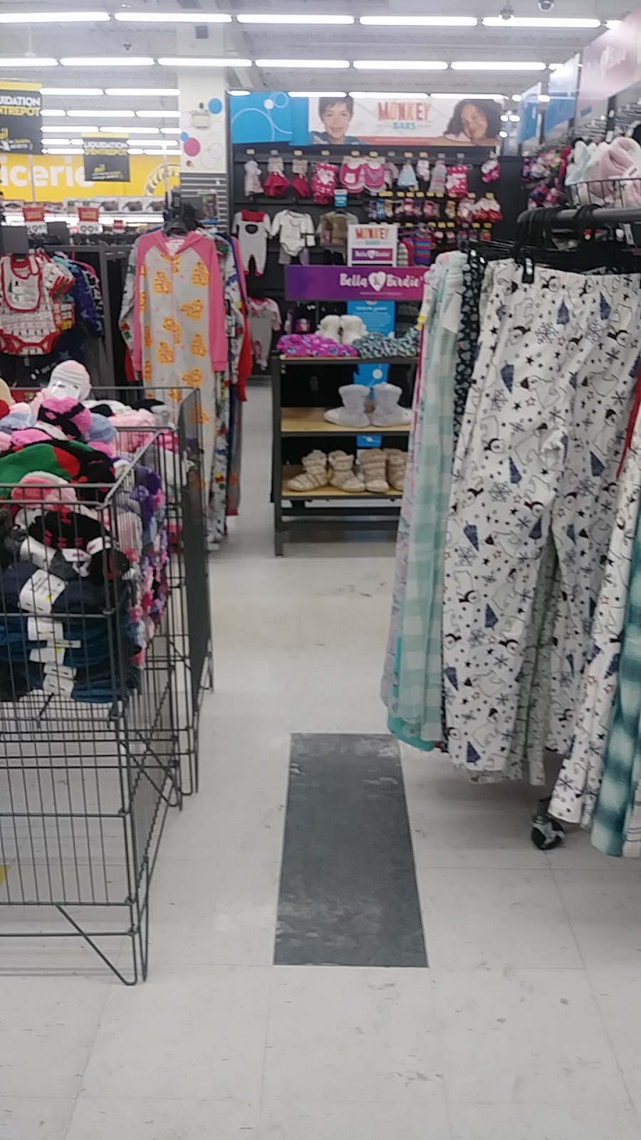 Tigre Géant | 812 Avenue Gilles Villeneuve, Berthierville, QC J0K 1A0, Canada | Phone: (450) 836-0010