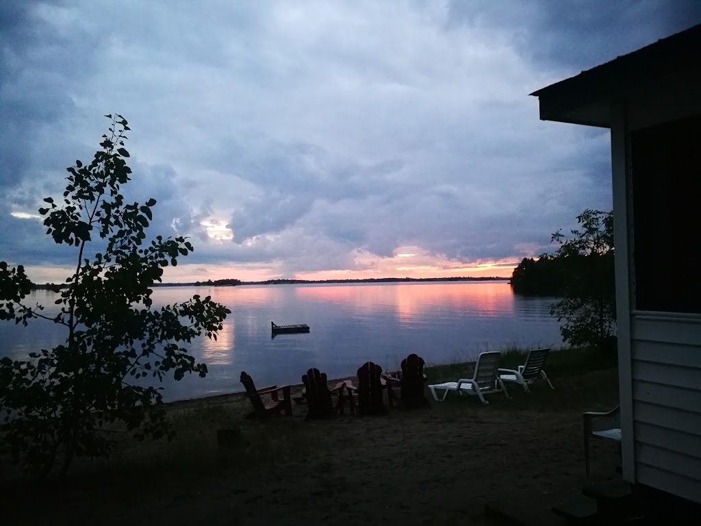 Oak Island Lodge | 73 St-Jean Rd, Verner, ON P0H 2M0, Canada | Phone: (705) 594-1921