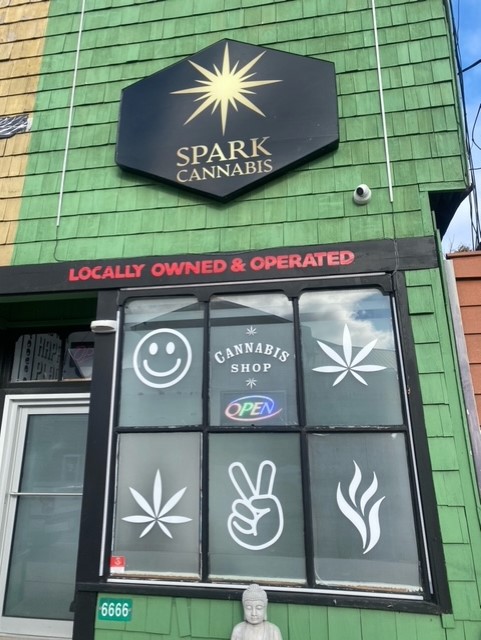 Spark Cannabis Coboconk | 6666 ON-35, Coboconk, ON K0M 1K0, Canada | Phone: (705) 821-4200