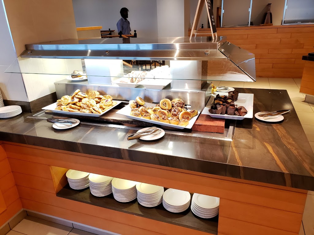 Massimo’s Italian Fallsview Restaurant | FR, 5875 Falls Ave level a, Niagara Falls, ON L2G 3K7, Canada | Phone: (905) 374-5023