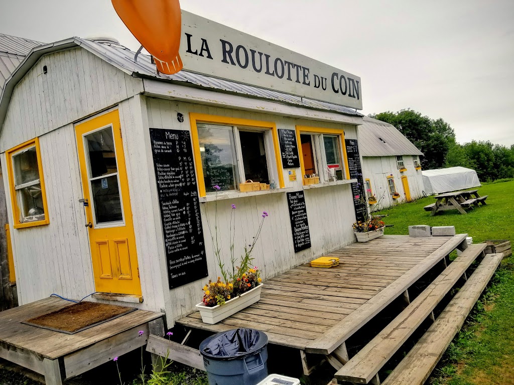 La roulotte du COIN | 2875 Chemin Royal, Sainte-Famille, QC G0A 3P0, Canada | Phone: (418) 931-5417