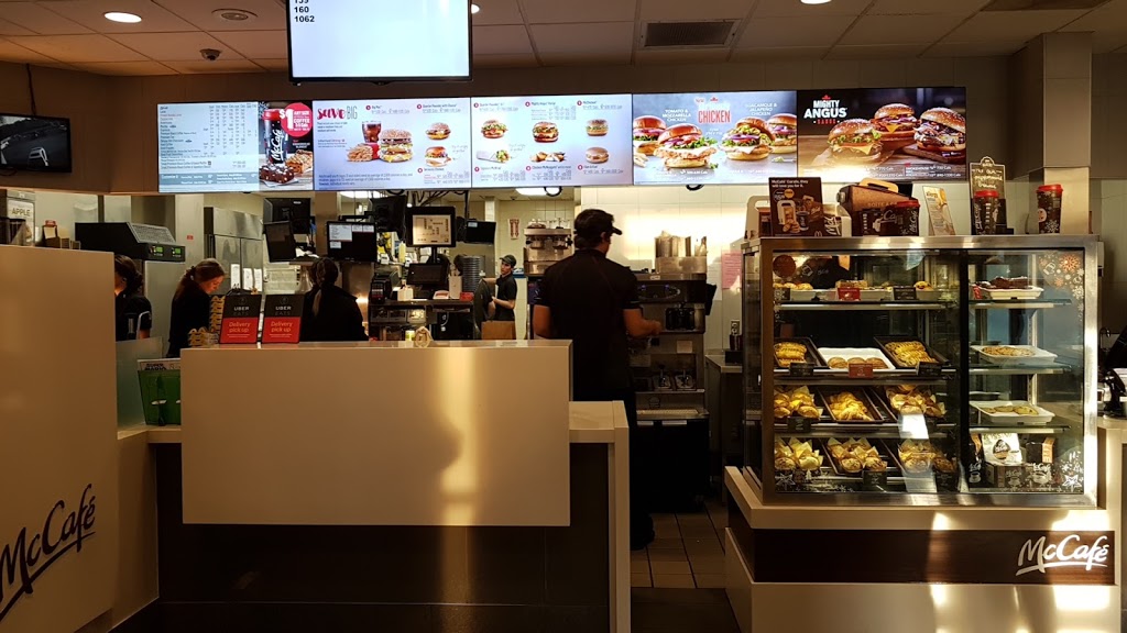 McDonalds | 520 Oxford St W, London, ON N6H 1T5, Canada | Phone: (519) 471-5540