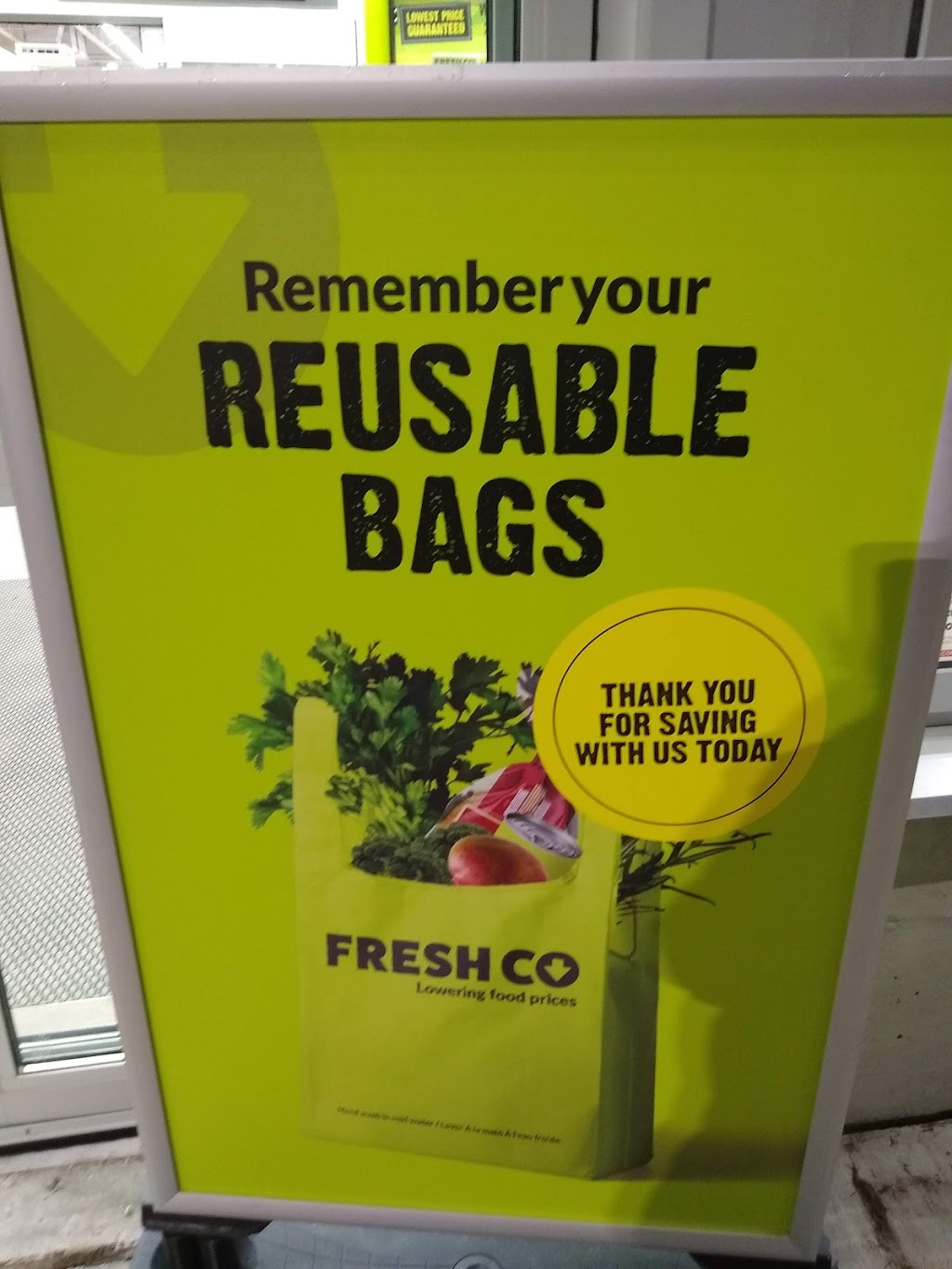 FreshCo Simcoe & Winchester | 2650 Simcoe St N, Oshawa, ON L1L 0R1, Canada | Phone: (905) 436-9851