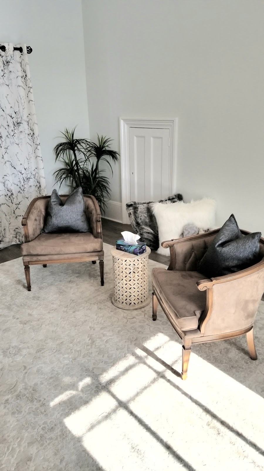 Jessica Vanlauwe | 3362 Old Beverly Rd, Cambridge, ON N1R 5S7, Canada | Phone: (519) 498-8756