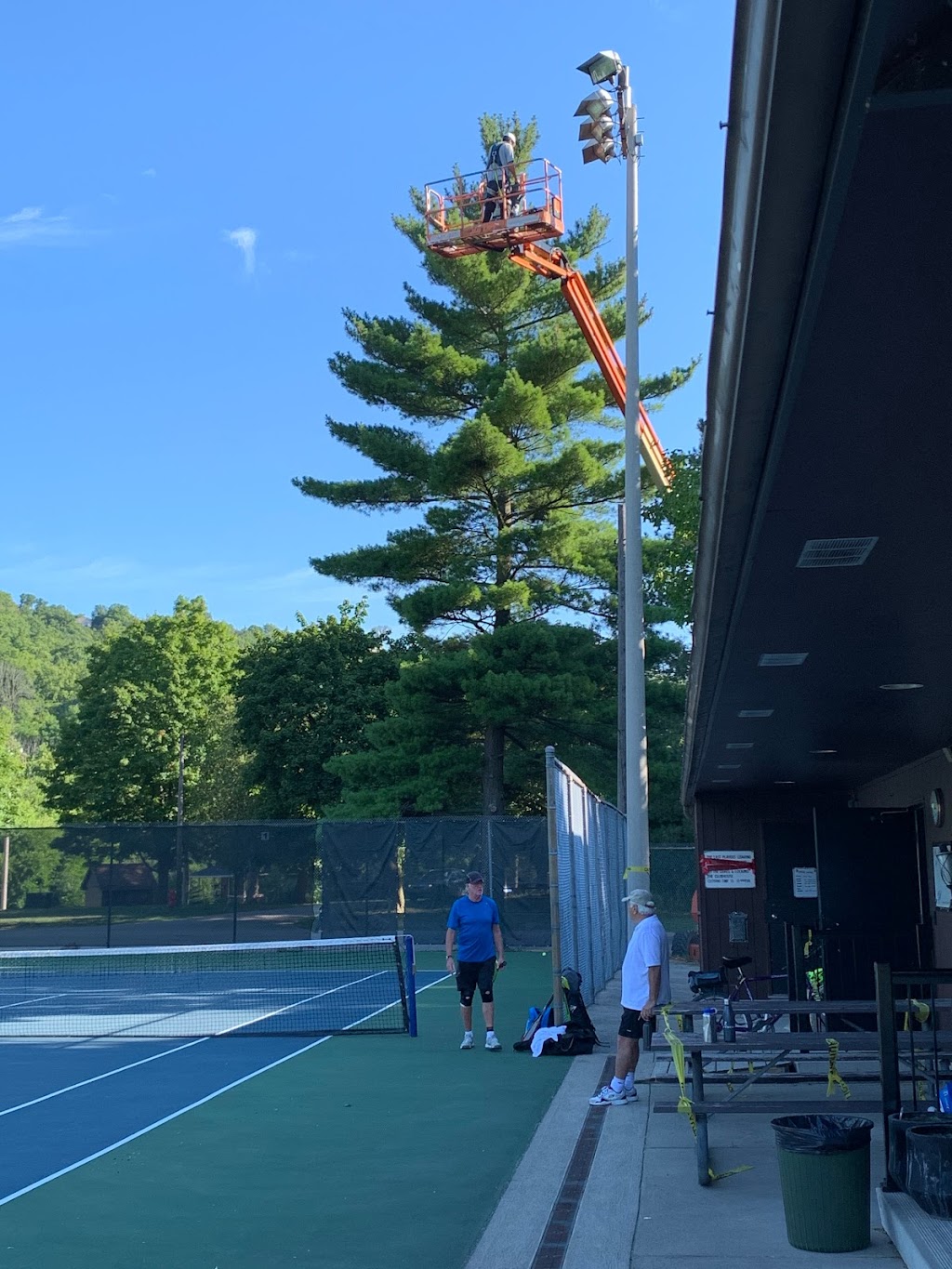 Dundas Tennis Club | Cross St, Dundas, ON L9H, Canada | Phone: (905) 627-0317