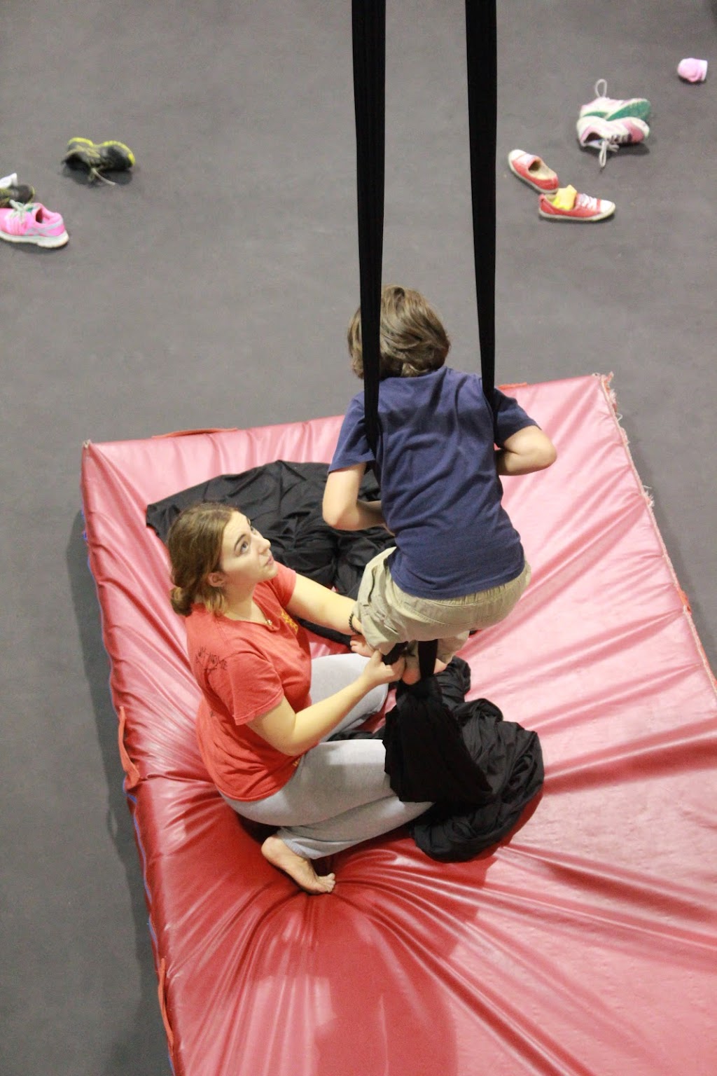 Verdun Circus School | 5190 Bd LaSalle, Verdun, QC H4H 1N8, Canada | Phone: (514) 768-5812