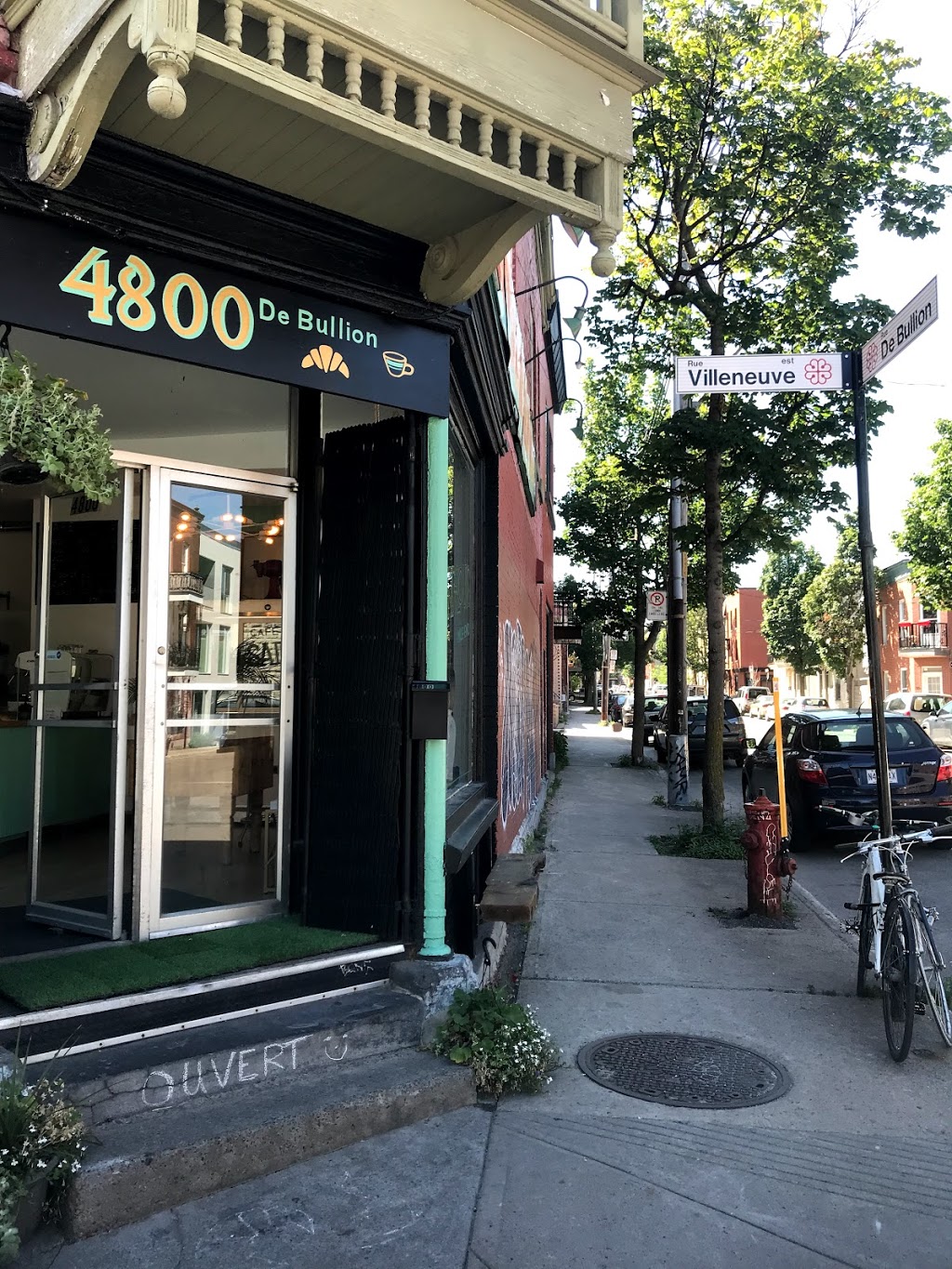 Le Saint Louis café | 4800 Rue de Bullion, Montréal, QC H2T 1Y8, Canada | Phone: (514) 543-1701