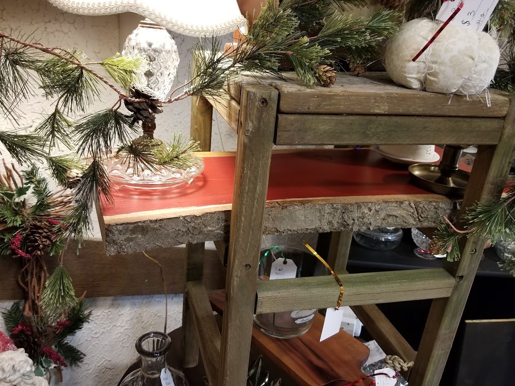 MI Junktiques | 69307 Main St, Richmond, MI 48062, USA | Phone: (586) 623-8212