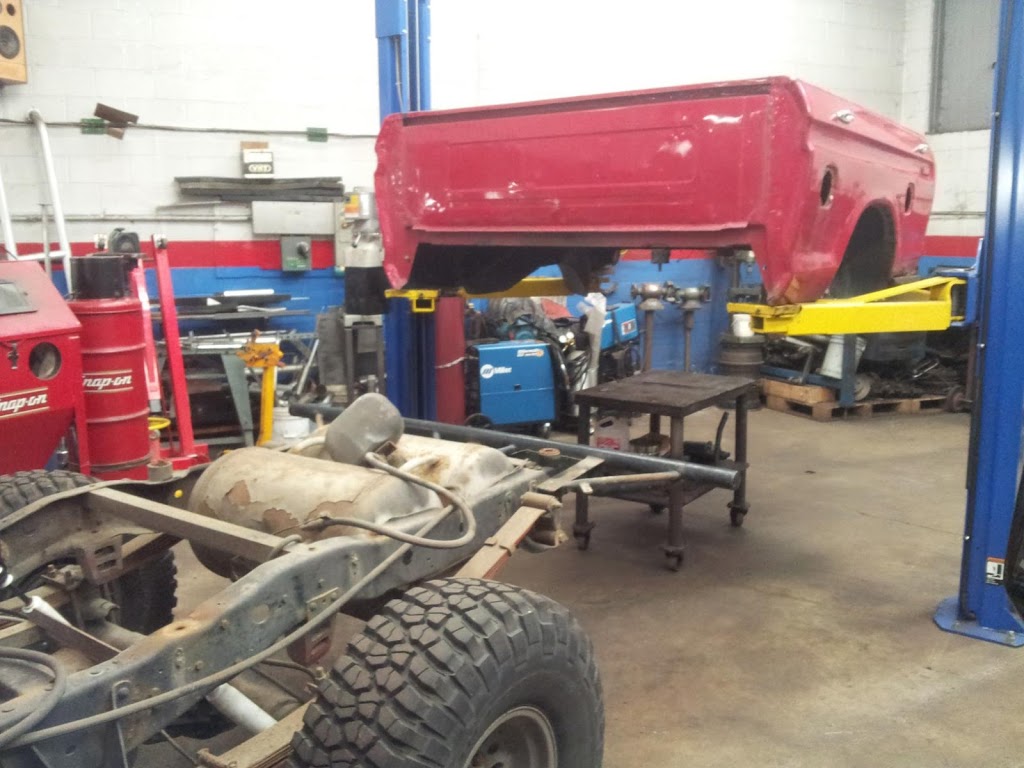 Trax Autocraft | 2725 Murray St, Port Moody, BC V3H 1X1, Canada | Phone: (604) 939-8729