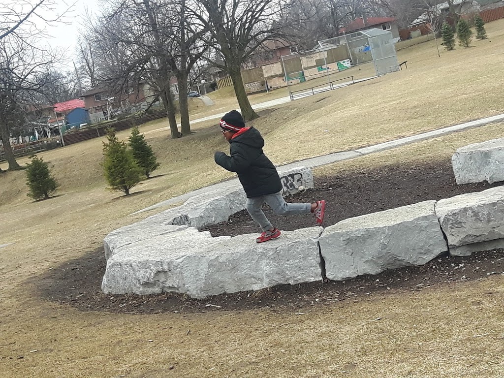 Churchill Heights Park | 60 Mountland Dr, Scarborough, ON M1G 2P1, Canada | Phone: (416) 338-4386
