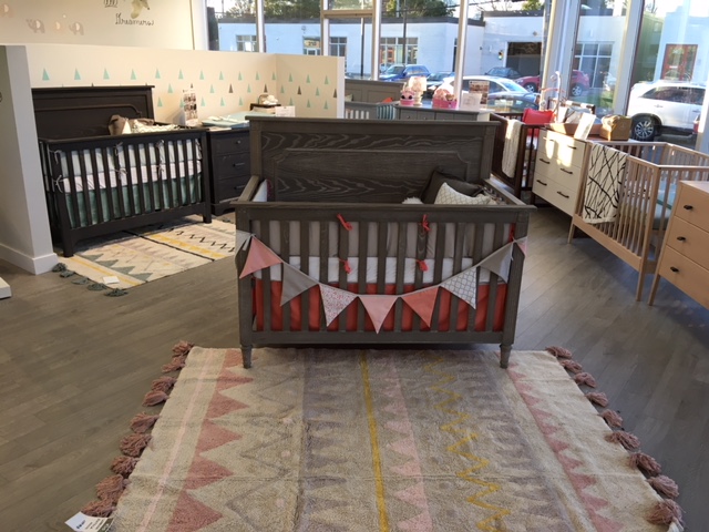 Kido Bébé | 321 Rue Lawrence, Greenfield Park, QC J4V 2Z5, Canada | Phone: (514) 225-9517