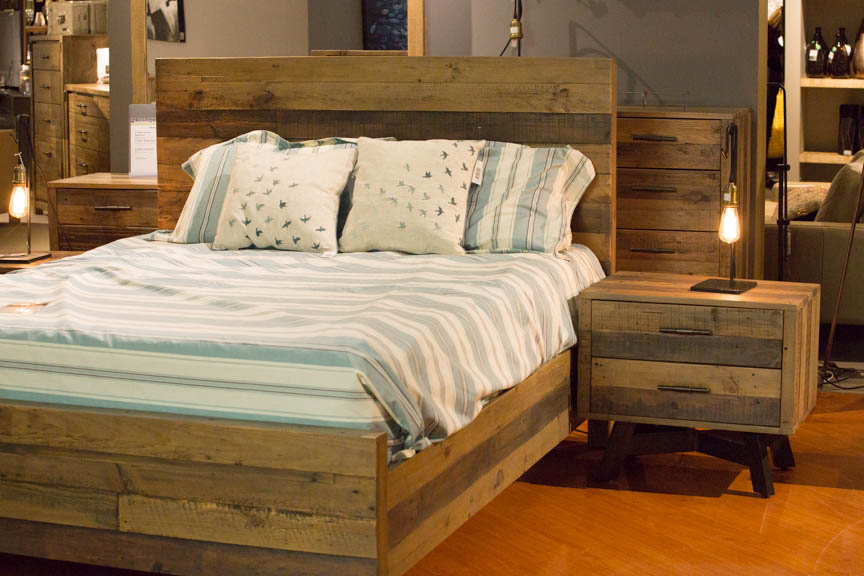 Dufresne Furniture & Appliances Store | 1750 Ellice Ave, Winnipeg, MB R3H 0B3, Canada | Phone: (204) 989-9900