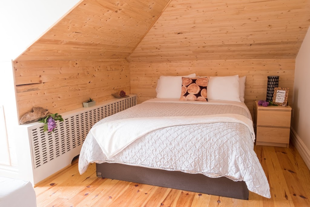 Auberge de la Visitation | 6104 Rue Saint-Georges, Lévis, QC G6V 4J8, Canada | Phone: (418) 805-3059