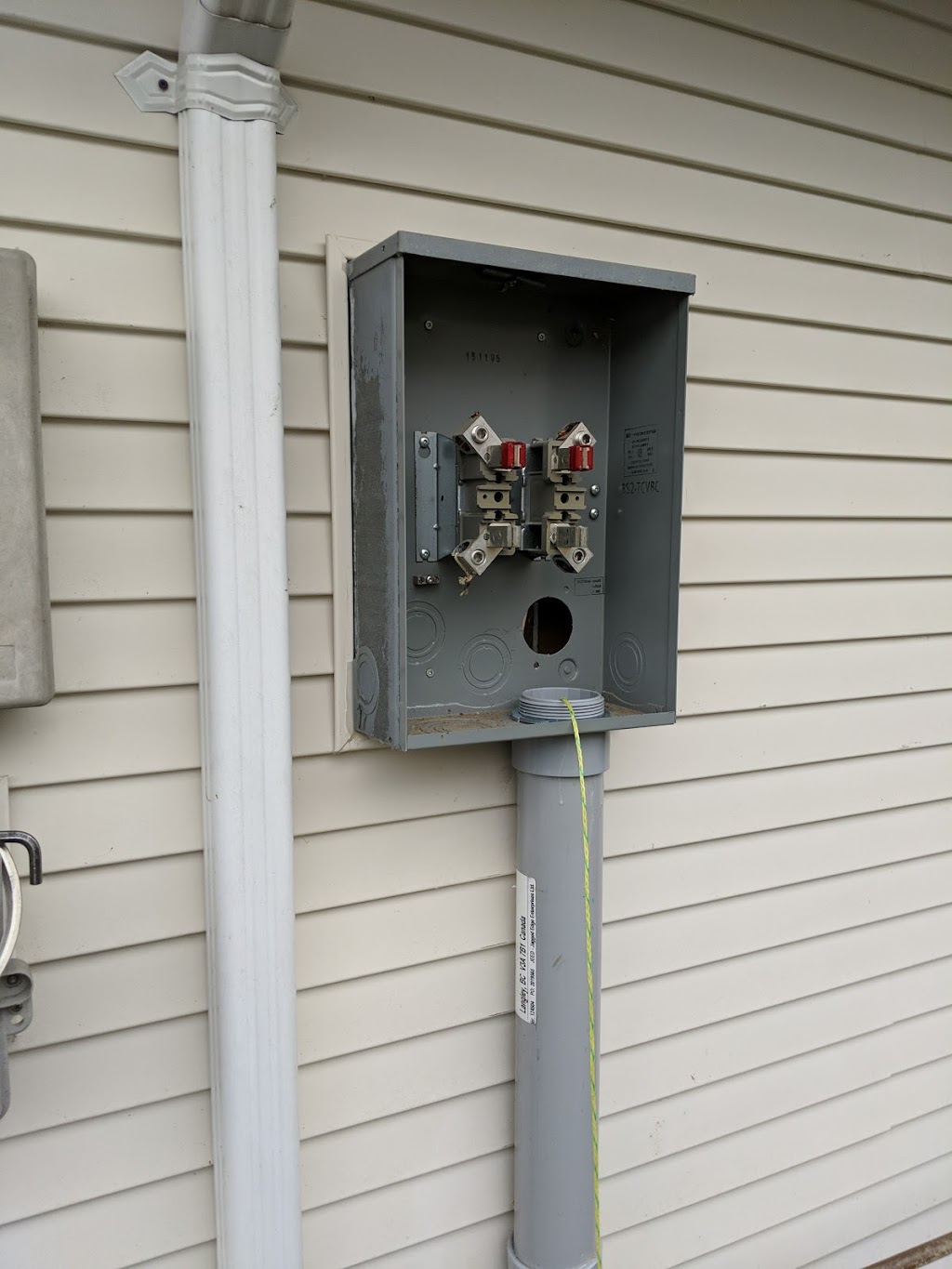 TDH electric | 10141 Evergreen St, Chilliwack, BC V2P 5A5, Canada | Phone: (778) 549-2955