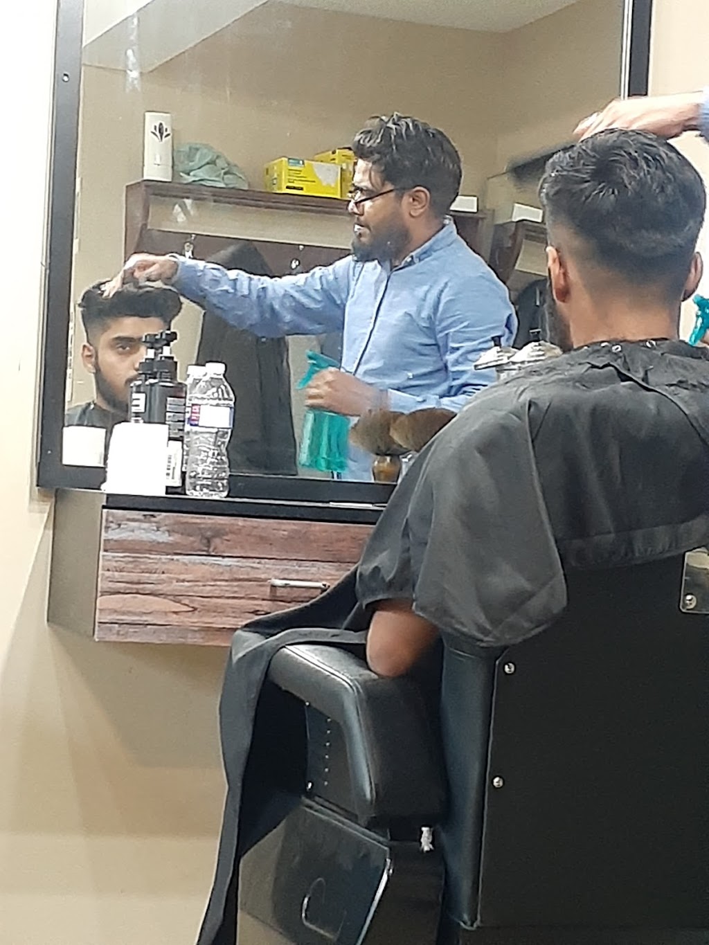 Lucky Barber shop | 450 St Annes Rd, Winnipeg, MB R2M 3C8, Canada | Phone: (204) 216-0035