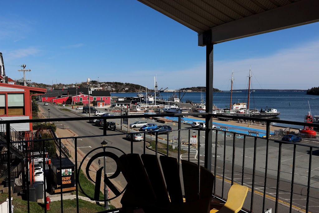 Rum Runner Inn | 66 Montague St, Lunenburg, NS B0J 2C0, Canada | Phone: (902) 634-9200