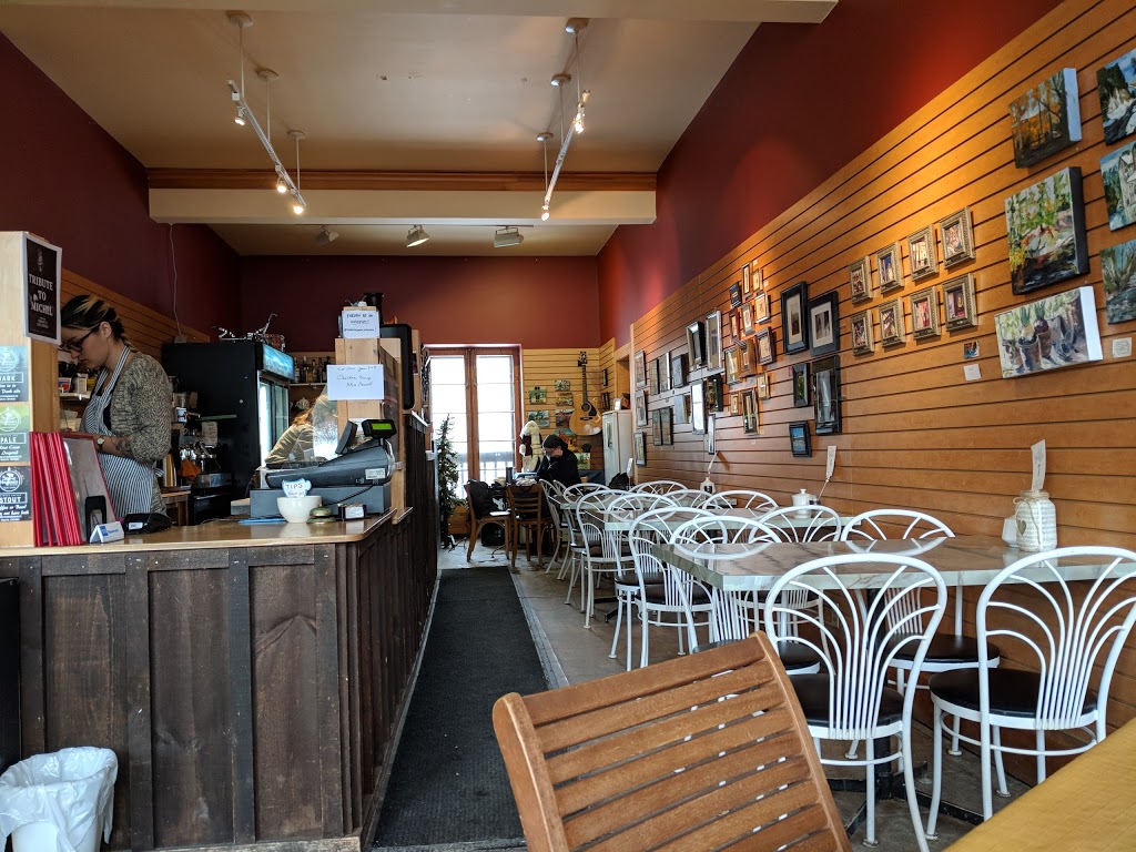 Cafe Crêperie Of Elora | 40 W Mill St, Elora, ON N0B 1S0, Canada | Phone: (519) 846-1618