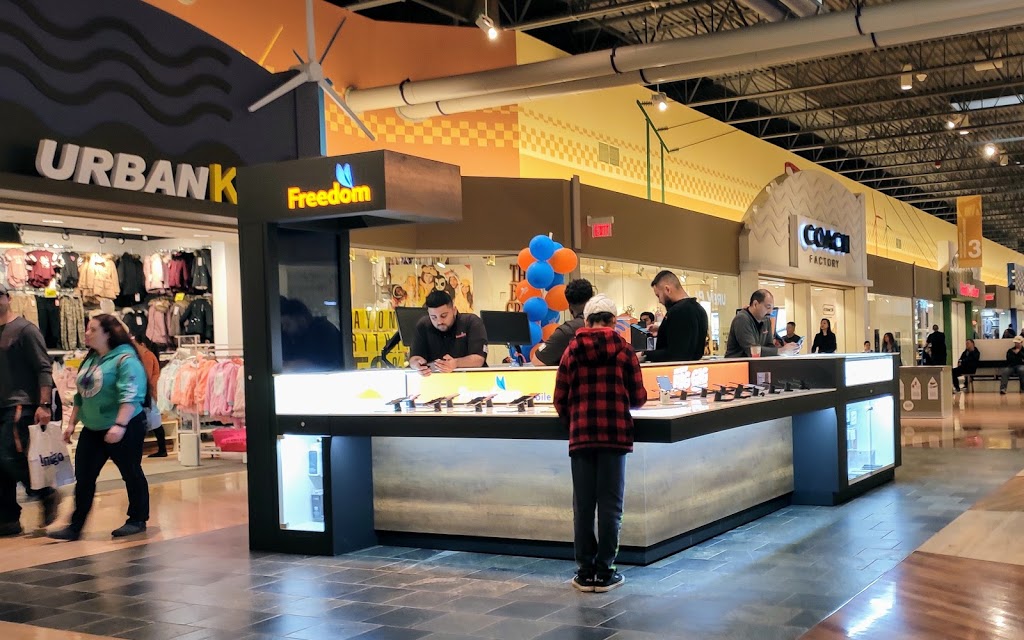 Freedom Mobile | 261055 Crossiron Blvd, Rocky View No. 44, AB T4A 0G3, Canada | Phone: (403) 441-0331
