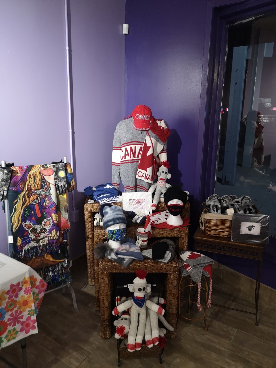 MinaPeach Framing Designs | 3863 Dougall Ave, Windsor, ON N9G 1X3, Canada | Phone: (519) 915-2894
