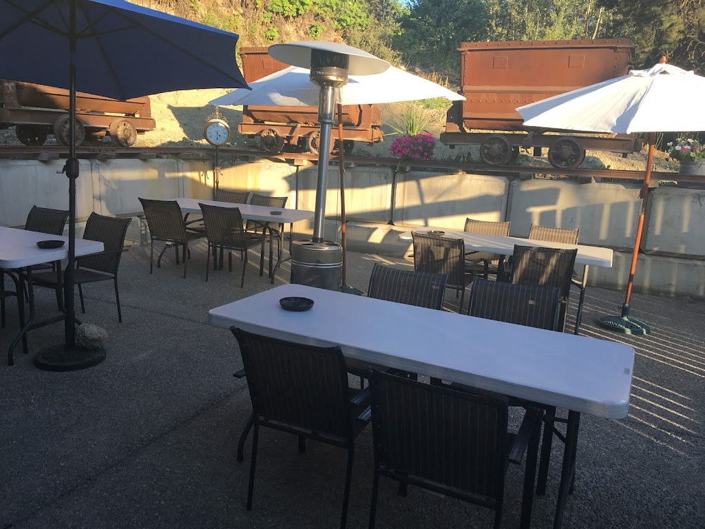 Bralorne Pub and Motel | 3900 Pioneer rd, Gold Bridge, BC V0K 1P0, Canada | Phone: (778) 866-5519