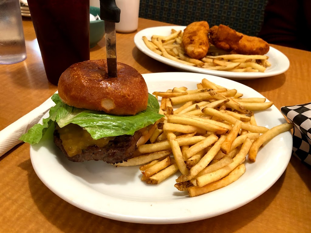 Smitty’s Family Restaurant | 107 Main St, Dartmouth, NS B2X 1R6, Canada | Phone: (902) 435-4444
