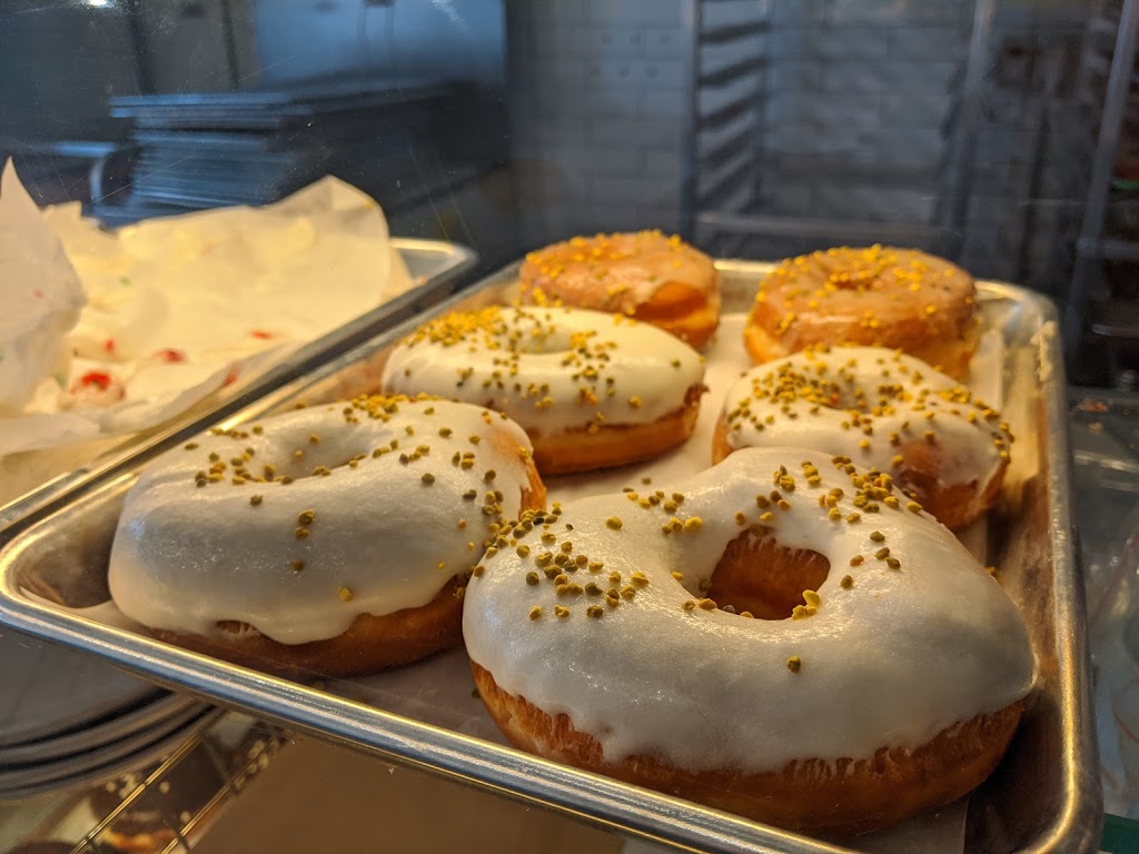 Lady Glaze Doughnuts | 701 Belmont Ave W, Kitchener, ON N2M 1P1, Canada | Phone: (519) 954-2424