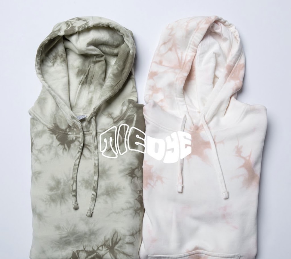 Code Screen Printing & Embroidery | 6009 Av. Freud, Montréal, QC H4W 3A8, Canada | Phone: (514) 431-1826