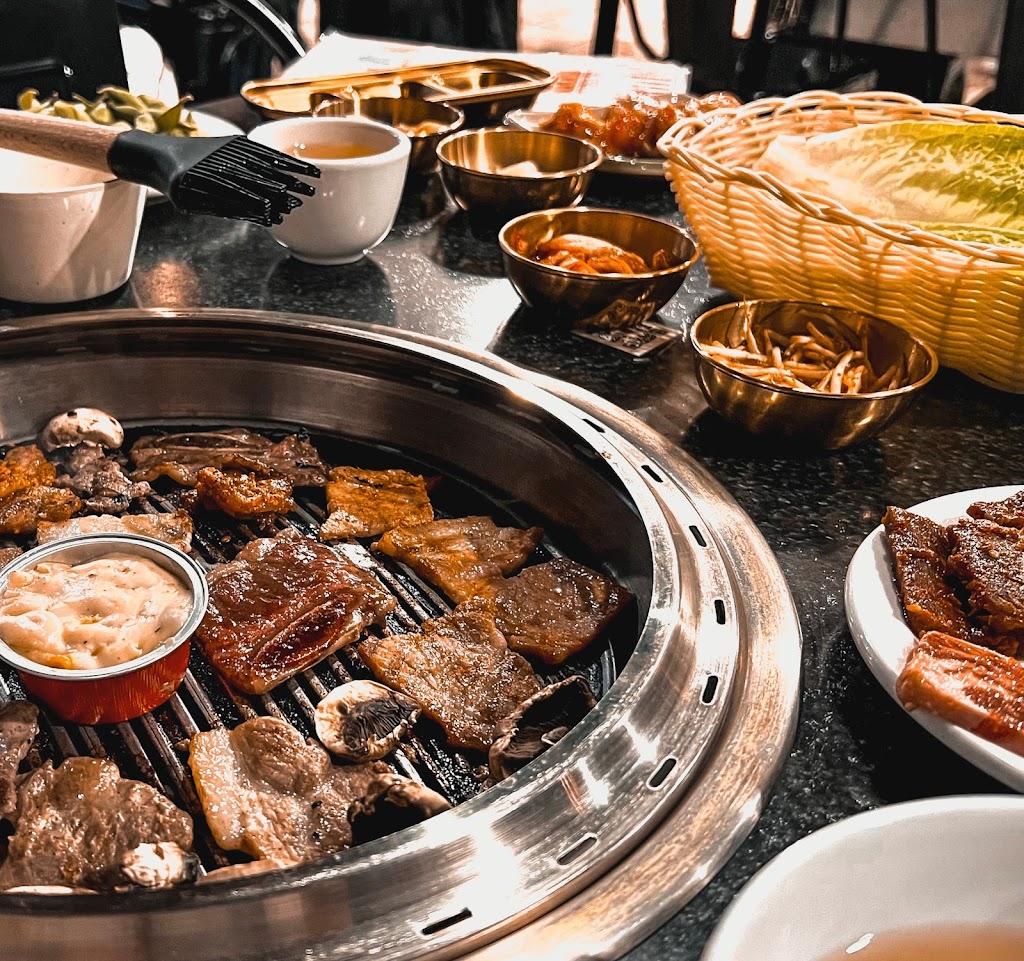 Isaytakoyummy | 240 McPhillips St, Winnipeg, MB R3E 2K4, Canada | Phone: (204) 615-2695