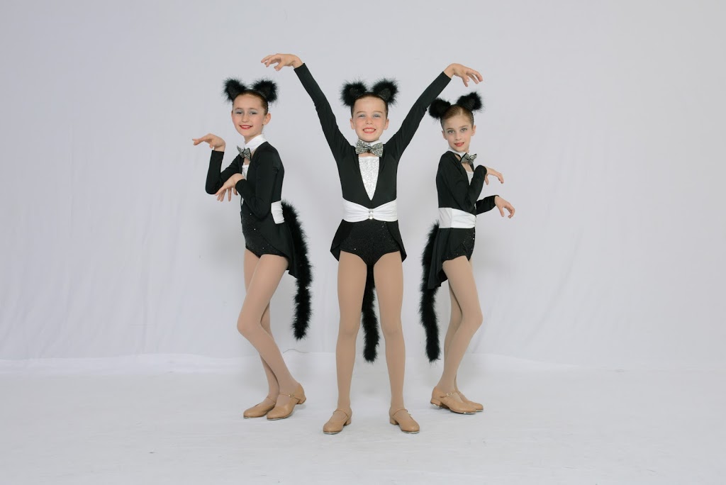 The Pointe Dance Centre | 349 Jane St, Toronto, ON M6S 3Z3, Canada | Phone: (416) 763-1100