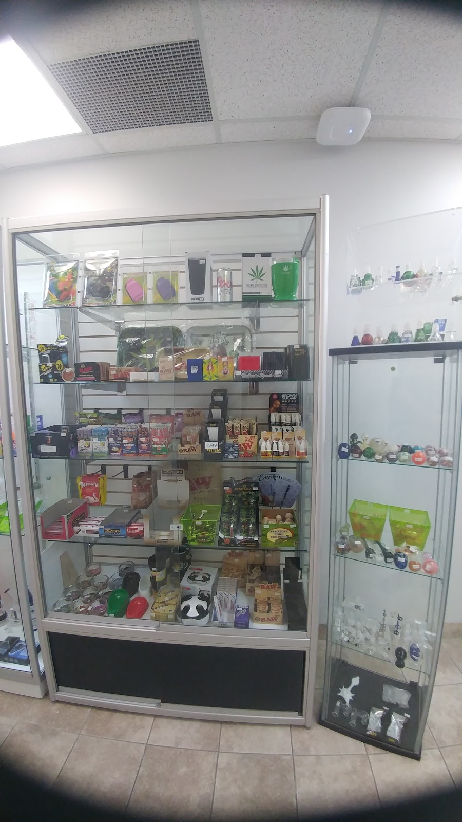 Express News Smokes & DRY-CLEANERS | 1960 Como Lake Ave #126, Coquitlam, BC V3J 3R3, Canada | Phone: (604) 474-1898