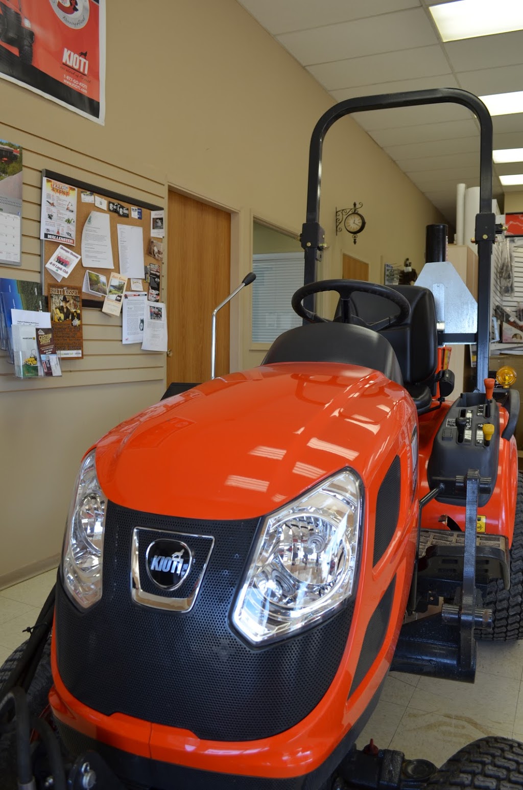 Timberstar Tractor | 7861 BC-97 #2, Vernon, BC V1B 3R9, Canada | Phone: (250) 545-5441