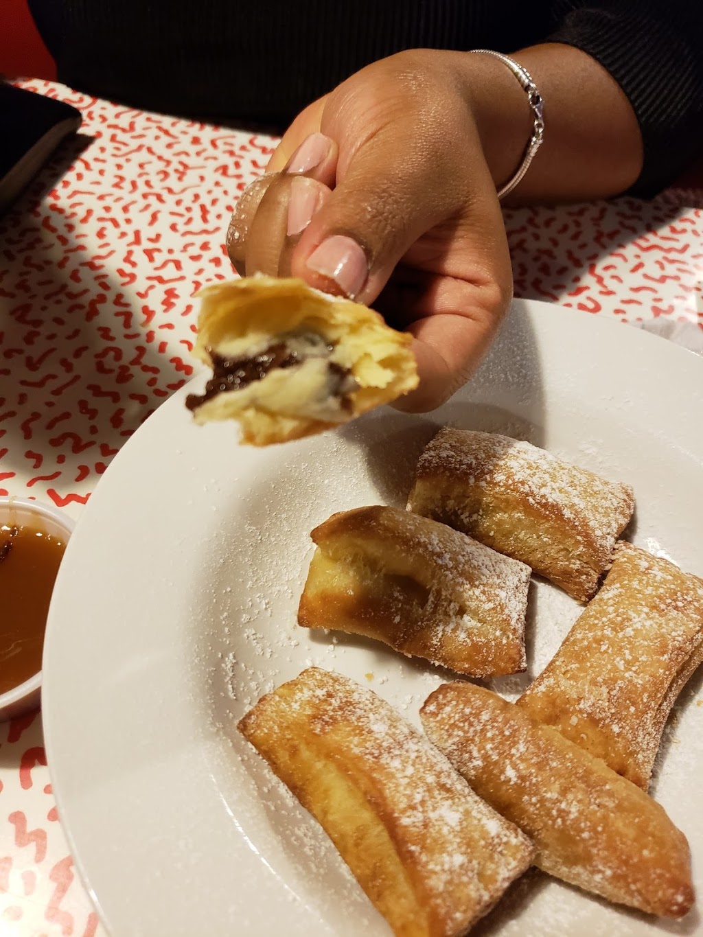 Wimpys Diner | 771 Queenston Rd, Hamilton, ON L8G 1A1, Canada | Phone: (905) 560-3777