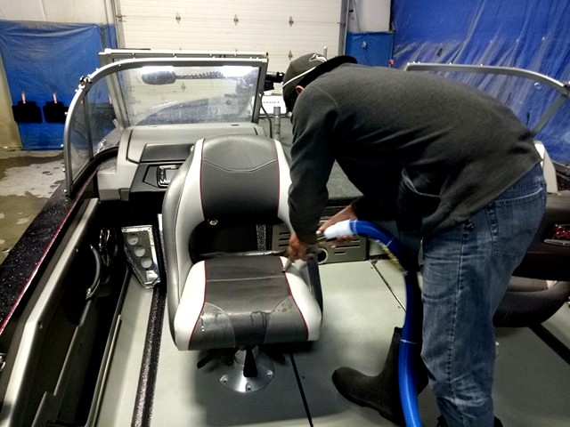 WIN Auto Glass & Auto Detailing | 539 12 Ave E, Regina, SK S4N 5T7, Canada | Phone: (306) 201-7389