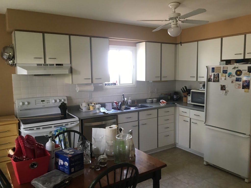 Barrie Kitchen Saver Inc. | 245 John St, Barrie, ON L4N 2L4, Canada | Phone: (705) 735-1068