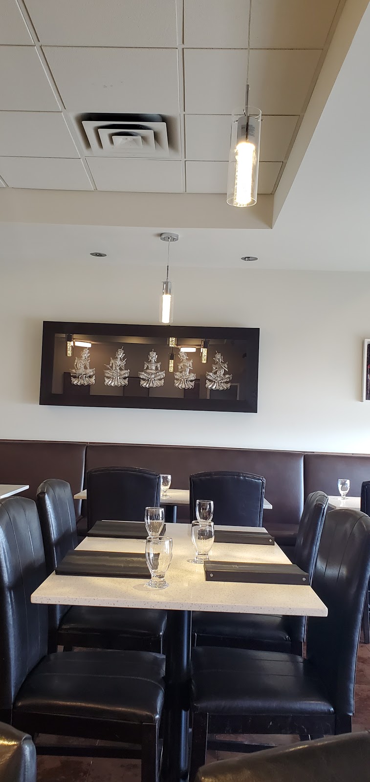 Indique Unique Indian Flavors | 3829 Bow Trail SW, Calgary, AB T3C 2E8, Canada | Phone: (403) 264-0908