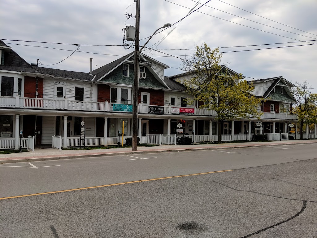 Lucien Motel | 134 Byron St N, Whitby, ON L1N 4M9, Canada | Phone: (905) 668-6870