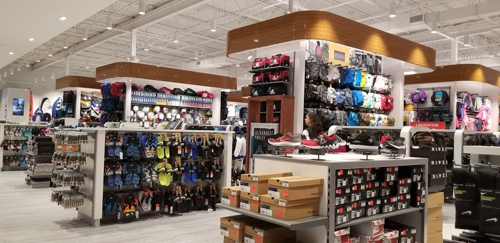 Sports Experts | 2944 Boulevard des Récollets, Trois-Rivières, QC G9A 6J2, Canada | Phone: (819) 376-4340