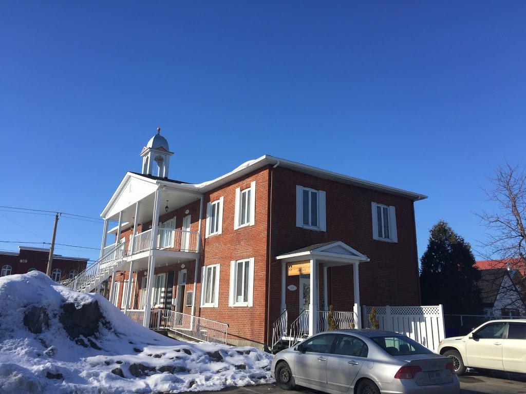 Institut LEssence De La Beauté Enr | 611 Rue St Joseph, Sainte-Julie, QC J3E 1W8, Canada | Phone: (450) 922-8401